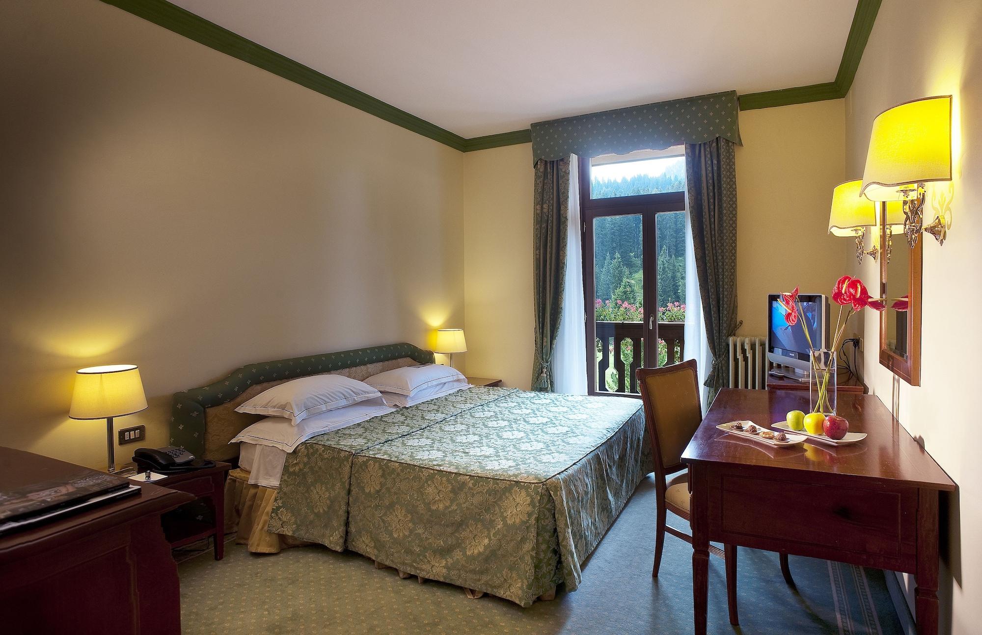 Th Madonna Di Campiglio | Golf Hotel Luaran gambar